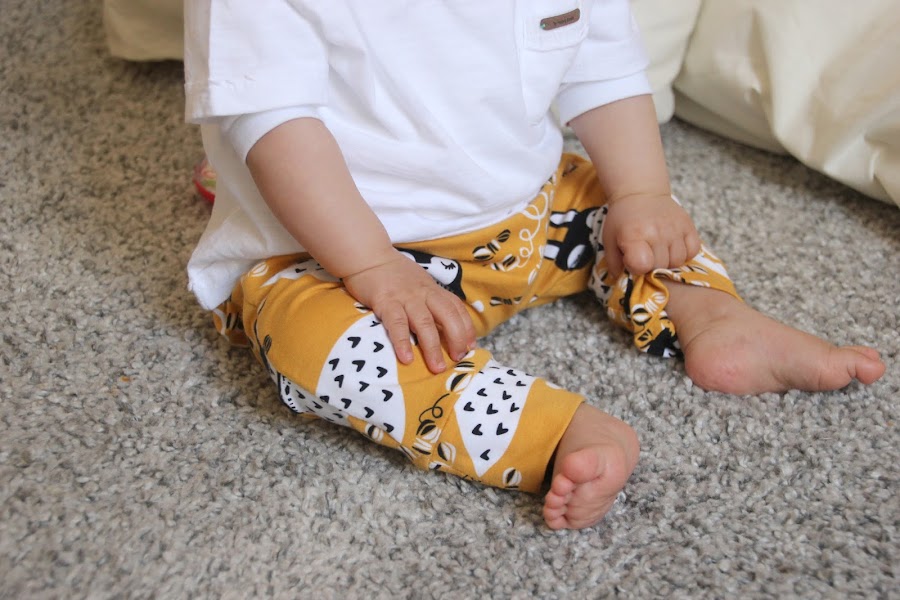 DIY Tutorial y patrones legins de bebé. Patrones gratis ropa bebe.