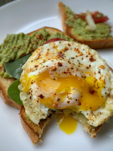 Avocado egg toast recipe