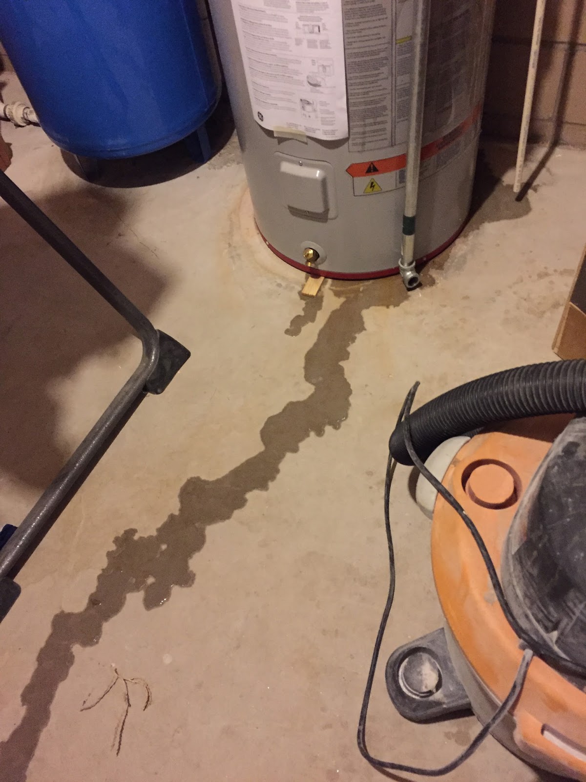 Stuff, Things, etc. Hot water heater "problems"