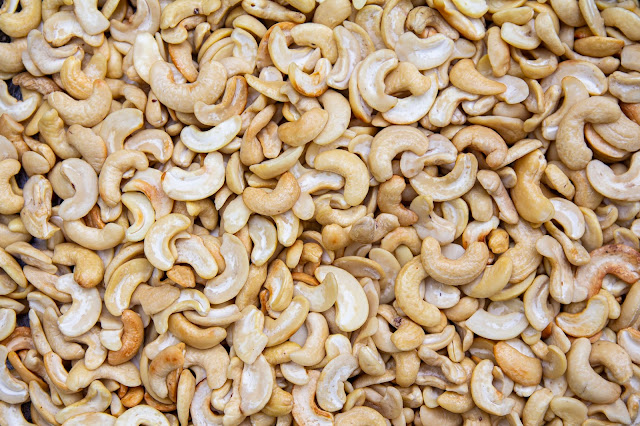 Cashew: Do you know the benefits of this delicious gravy? Cashew: Do you know the benefits of this delicious gravy?