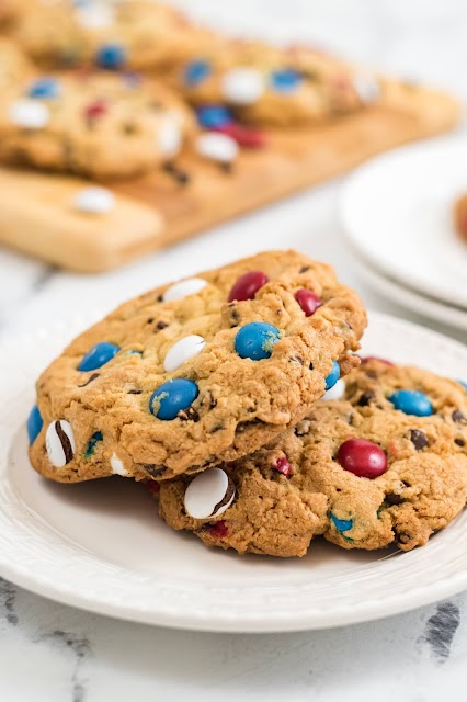 Red White and Blue M&M Cookies - I Heart Eating