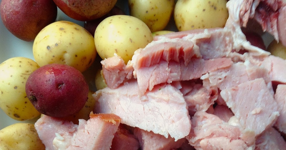 Kitchen Bounty Ham with Green Beans, Potatoes and Tomatoes in the