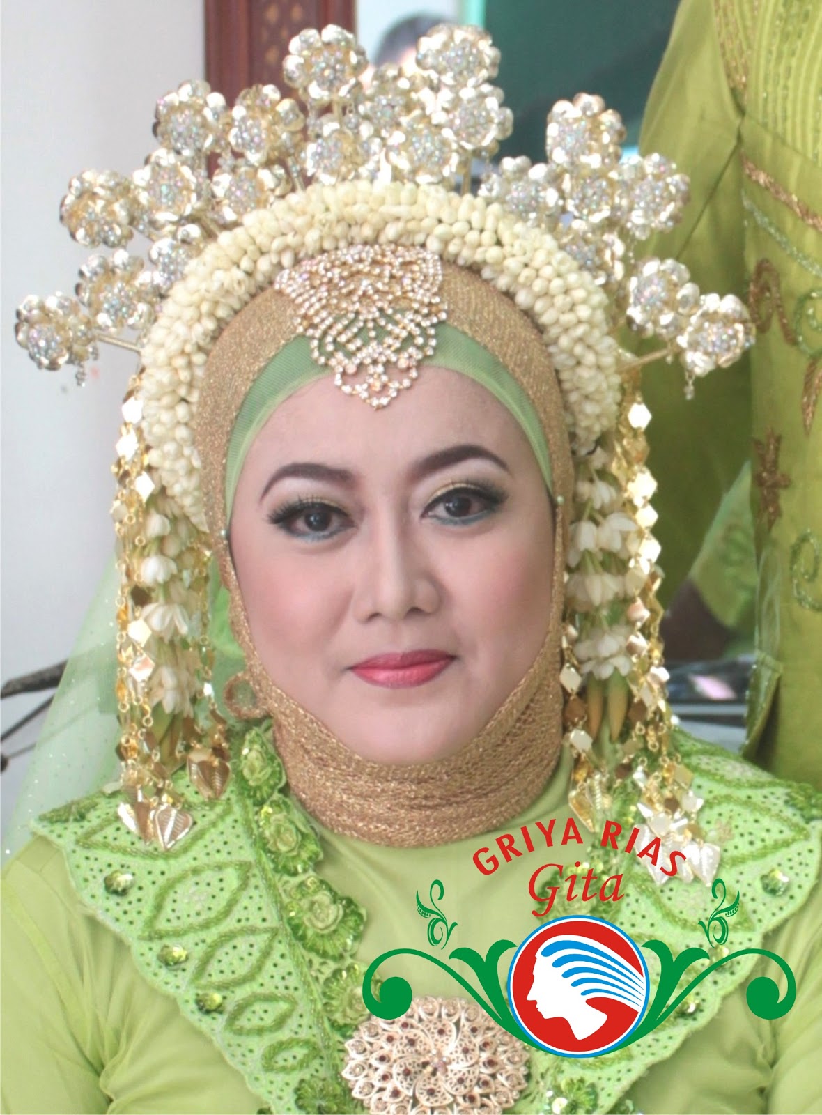 RIAS PENGANTIN  MELAYU MODIFIKASI