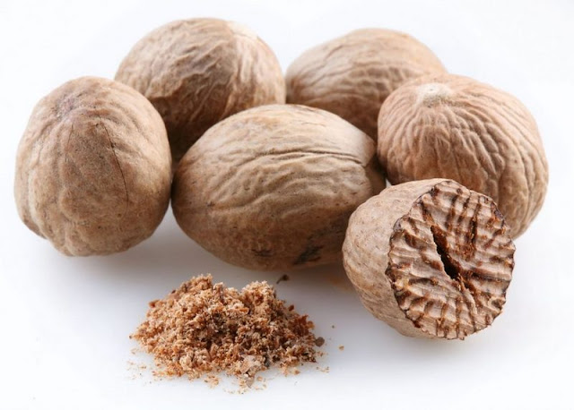 Hati-hati! Terlalu Banyak Makanan dan Minuman ini, Bisa Bikin Kamu Halusinasi Hati-hati! Terlalu Banyak Makanan dan Minuman ini, Bisa Bikin Kamu Halusinasi