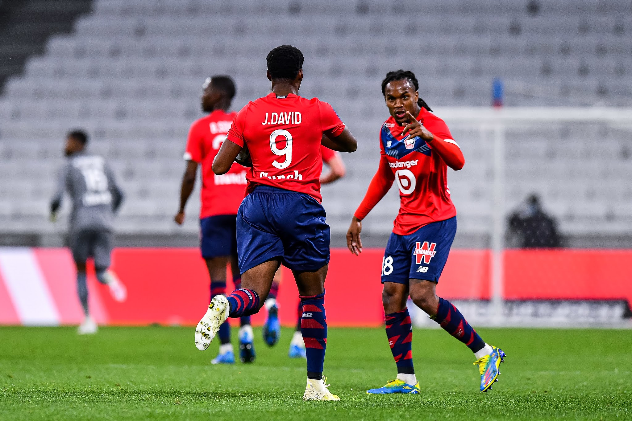 Brasil Lyonnais: Lyon sai na frente, deixa empatar e amarga um 3 a 3 pela  terceira vez nesta Ligue 1