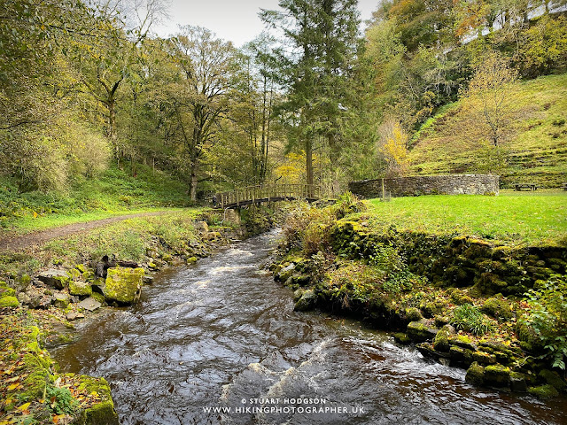 Hardraw Force waterfall walk short highest tallest waterfall England Yorkshire Dales map route Hawes