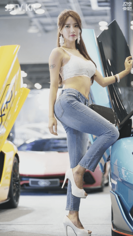 GGULBEST.COM GIF FACTORY: 청바지에 브라만 걸친 임솔아 미모 Im Sola