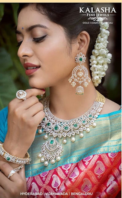 Glittering Diamond Sets by Kalasha Jewels - Jewellery Designs