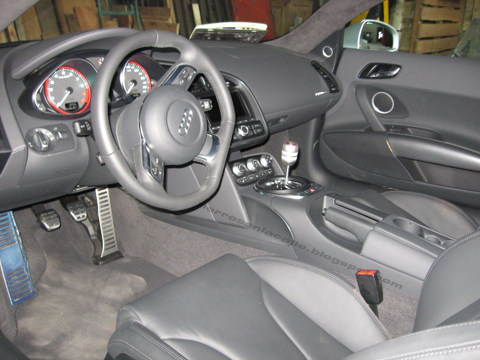 Fierros En La Calle Audi R8 V10