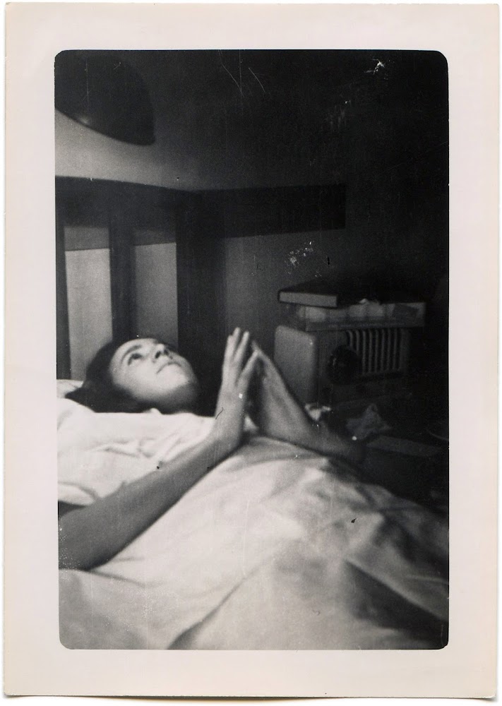 (praying) © unknown photographer, via Flickr