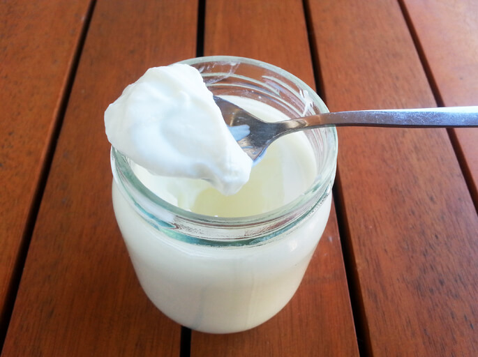 como hacer yogur casero con yogutera