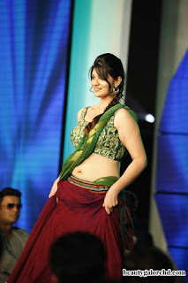 Siya Gautham at SIIMA Awards 2012 Fashion Show 2