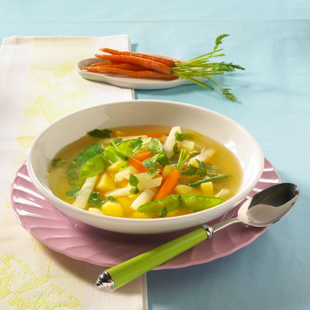 Frühlingssuppe mit Kartoffeln und Kerbel - Vegetarische Suppen