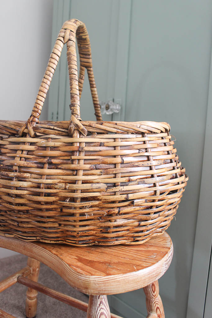 How to French Antique a Basket Delightfully Noted