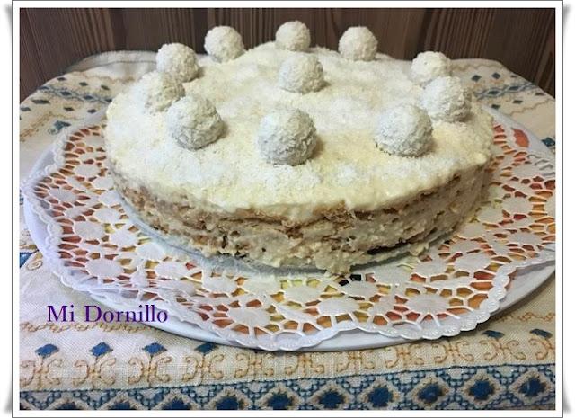 Tarta Raffaello.
