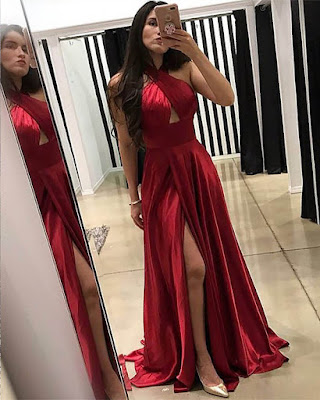 vestido rojo largo elegante con corte de pierna 