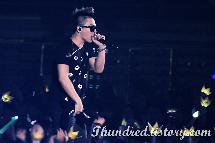 http://1.bp.blogspot.com/-Rp0fUjWuHMY/TtziBEQcY0I/AAAAAAAANZ8/vBbaydiZSAk/s1600/Taeyang_003.jpg
