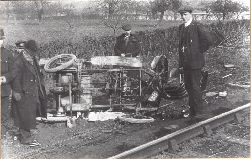 Before Seatbelts and Airbags, 20 Terrible Photos of Car Accidents in