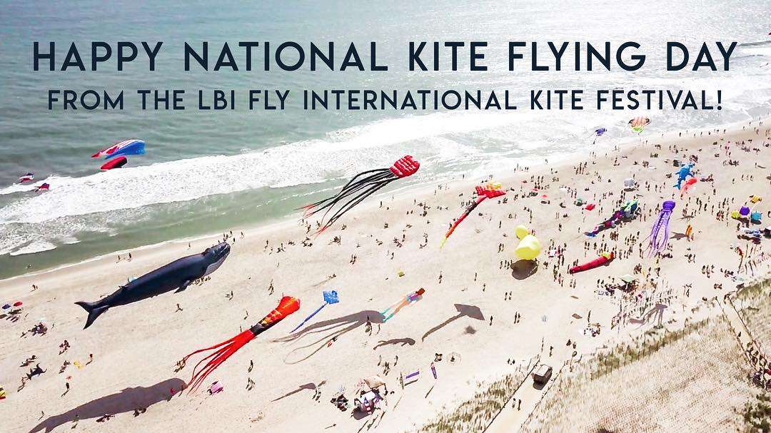 National Kite-Flying Day Wishes