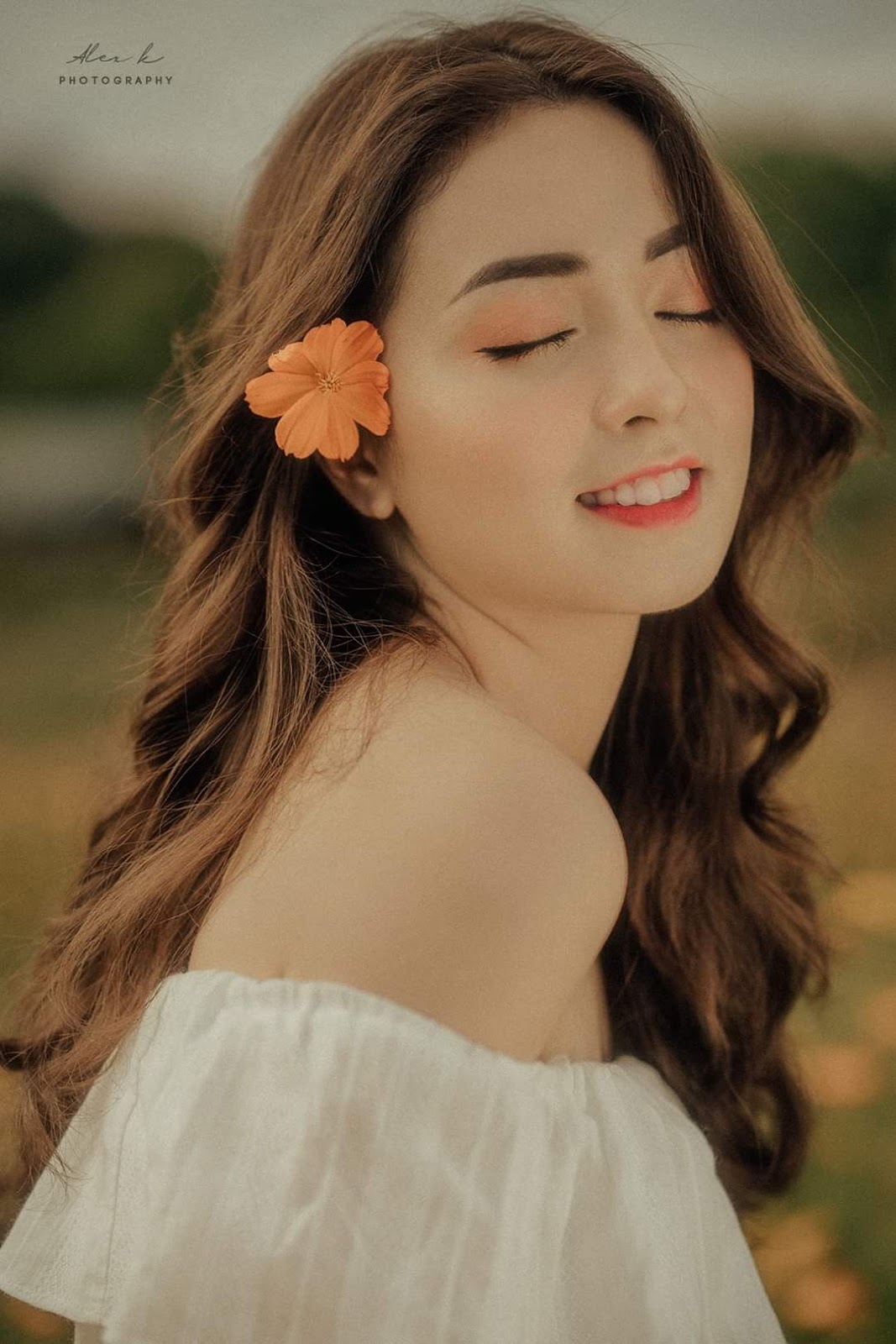 Vietnamese beautiful girl - Beauty face of young beautiful woman with flowers in her hair