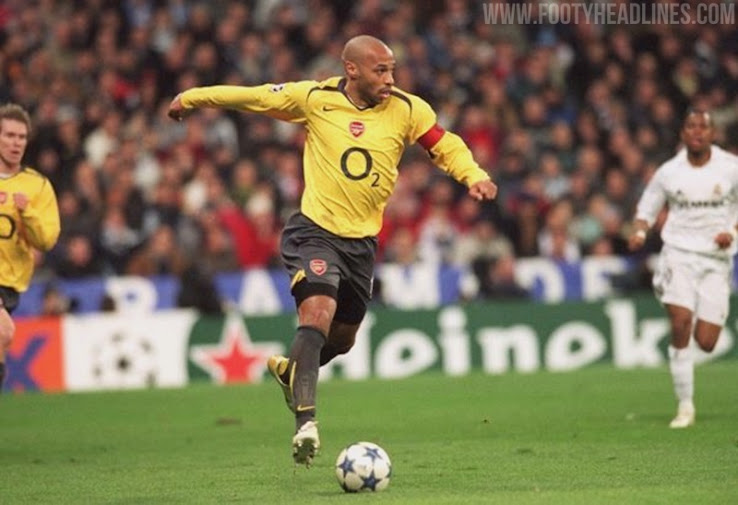 Arsenal vs Real Madrid 2005-06 Champions League - An In Depth Look At The Awesome Boots \u0026 Kits On Stage 15 Years Ago - Footy Headlines