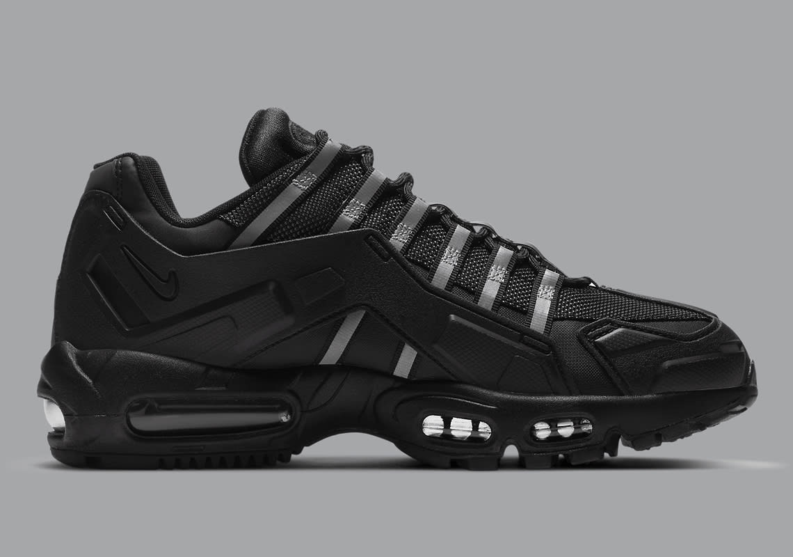 Swag Craze: First Look: Nike Air Max 95 NDSTRKT