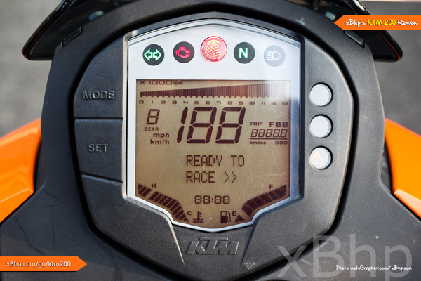FITUR SPEEDOMETER KTM DUKE 200