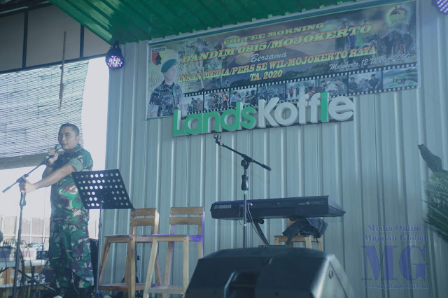 Dandim 0815 Silaturahmi dengan Media Bahas TMMD & Bedah Rumah Tahun ini targetnya 500 rumah yang harus selesai dalam 45 hari. Anggarannya kami dapat dari Kodam. Dimana Kodam telah bekerjasama dengan Provinsi.