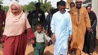 Yadda Gwamnan Kaduna, Malam El-Rufa'i Ya Cire Ɗansa Daga Makarantar Gwamnati a Sirrince Yadda Gwamnan Kaduna, Malam El-Rufa'i Ya Cire Ɗansa Daga Makarantar Gwamnati a Sirrince
