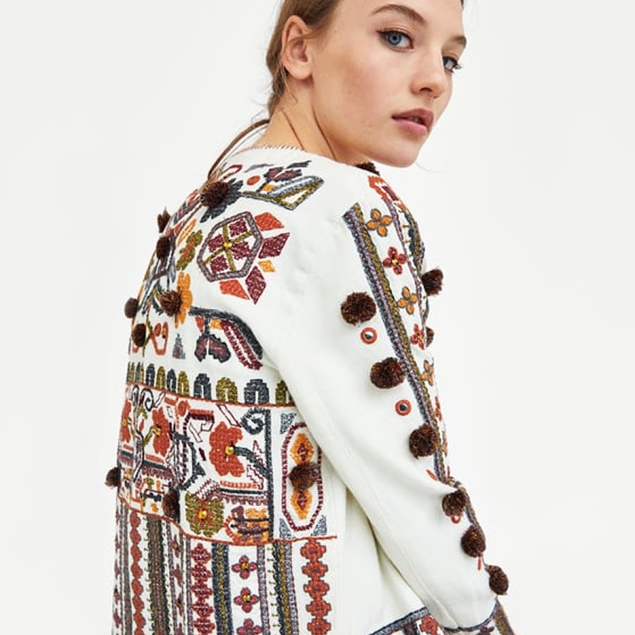 Chaqueta borlas ZARA