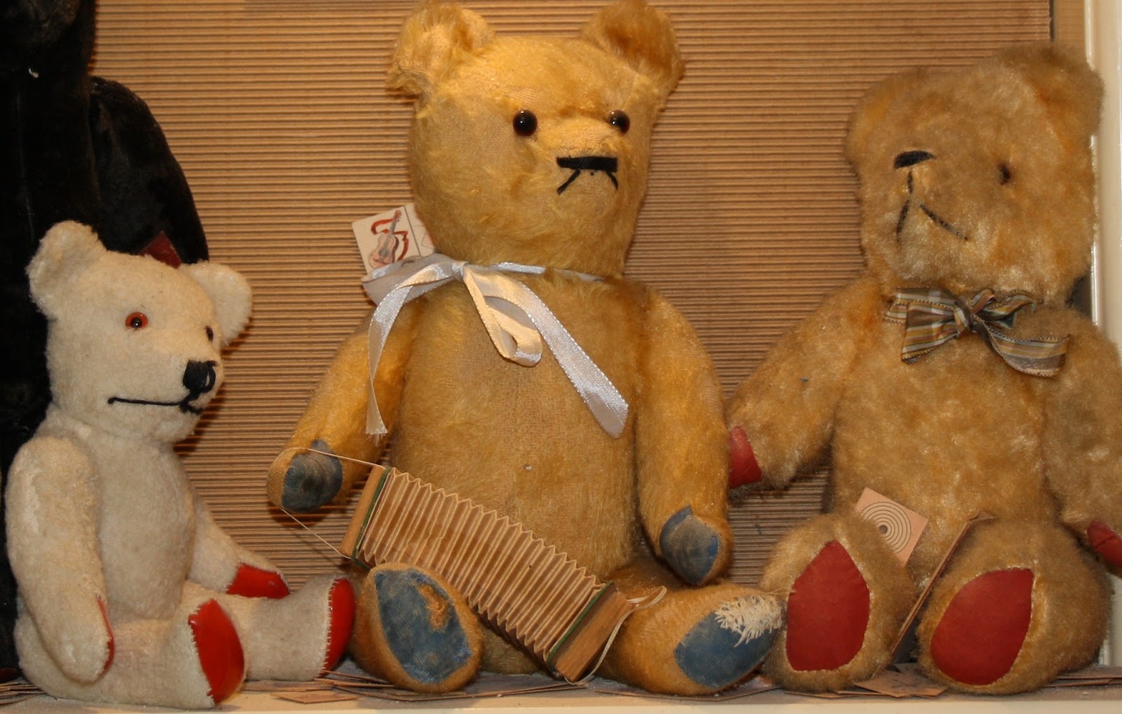 Skagens Bamsemuseum Who made the first teddy bears in Denmark?