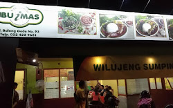 Pengen Makan Makanan Khas Sunda di Bandung, Mampir Saja Ke Warung Nasi Ibu Imas 