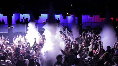 Enhance your Nightclub by installing Co2 Cryo Jets that instantly cool your venue and WOW your crowd!