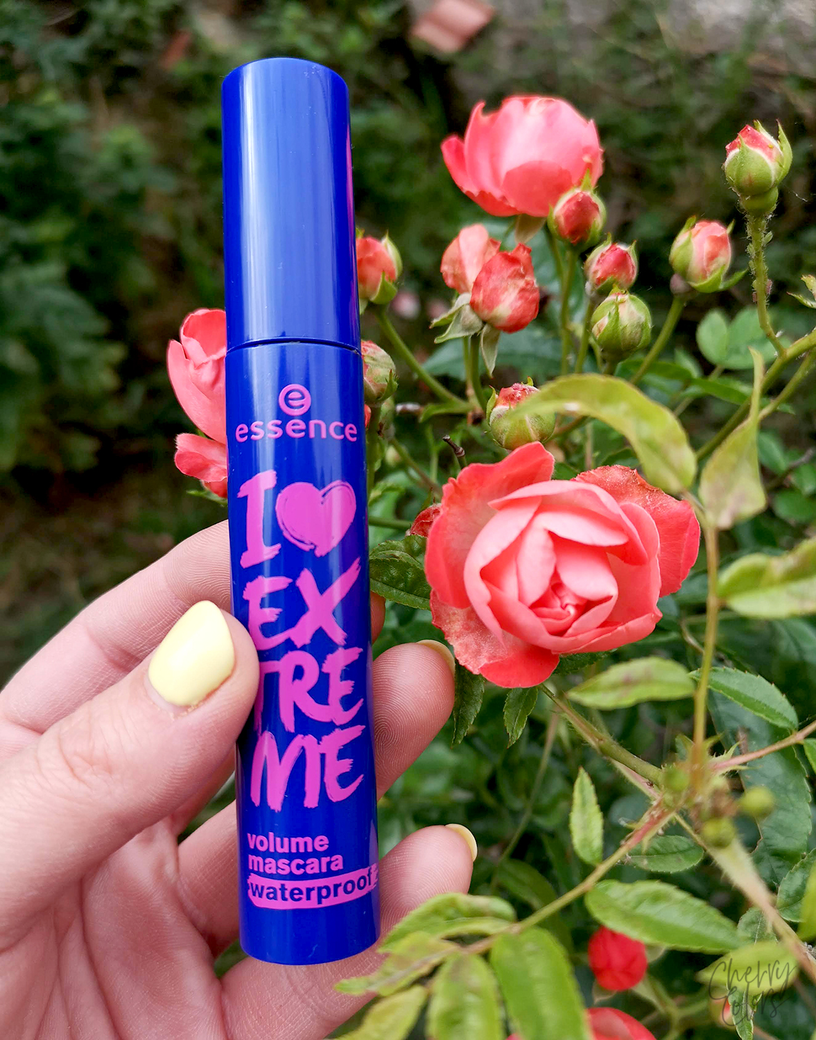 Buy essence - Volume Mascara Get Big! Waterproof