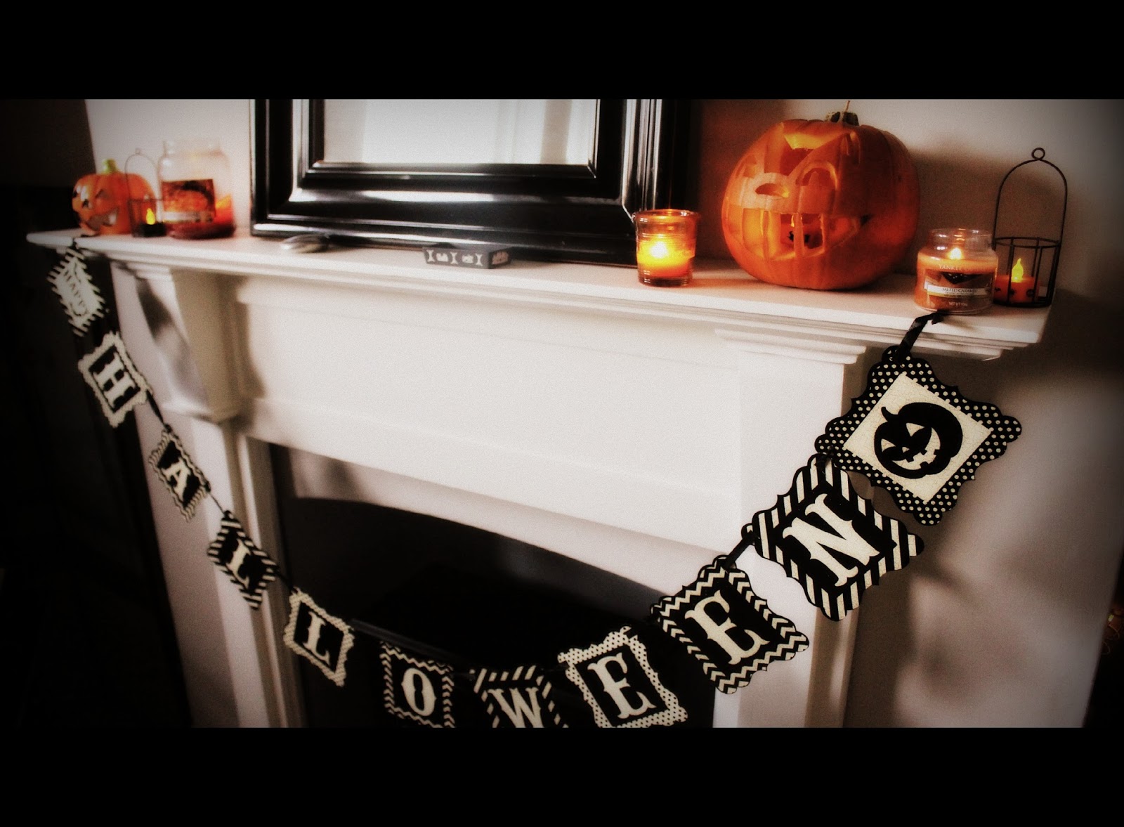 HAPPY HALLOWEEN – ROOM TOUR