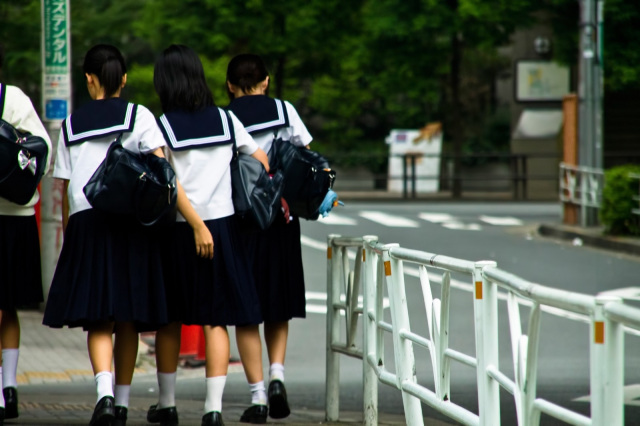 Sekolah di Jepang Dikritik karena Cabut Tali Bra Siswinya untuk Periksa Warna