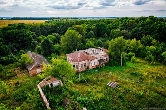 Сочинение про усадьбу рукавишниковых Барский дом в Лазарево