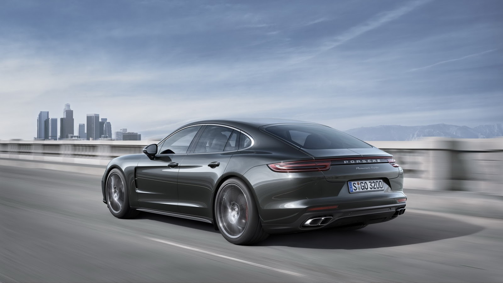 porsche-panamera-csp7.jpg