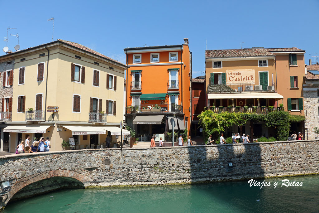 Calles de Sirmione, Italia