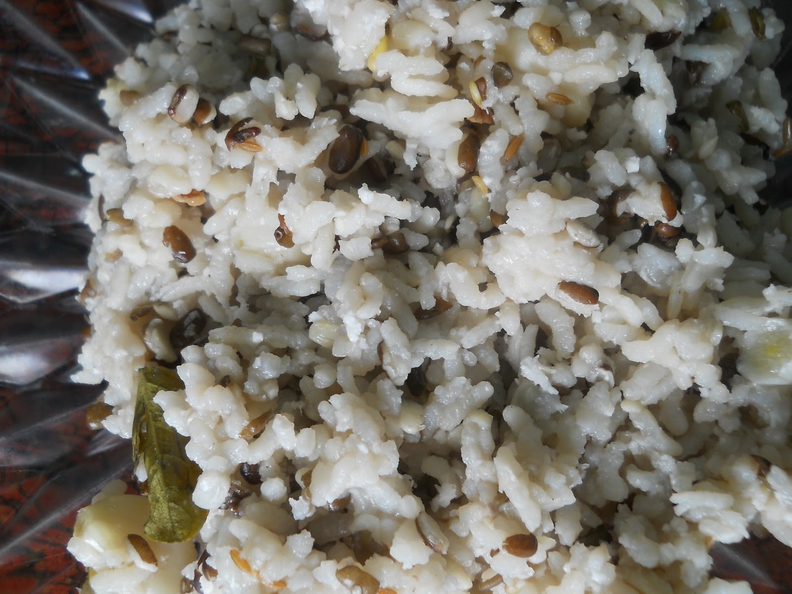 Magesh Kitchen: Urid dhal rice (Ulunthu saatham)