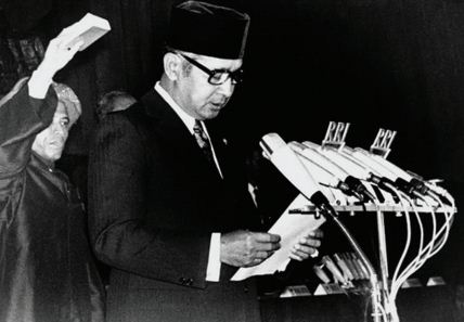 Sejarah Indonesia Xii Bab 4 Sistem Dan Struktur Politik Dan Ekonomi Indonesia Masa Orde Baru