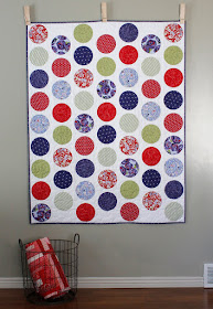 Simple Circles free quilt pattern from A Bright Corner