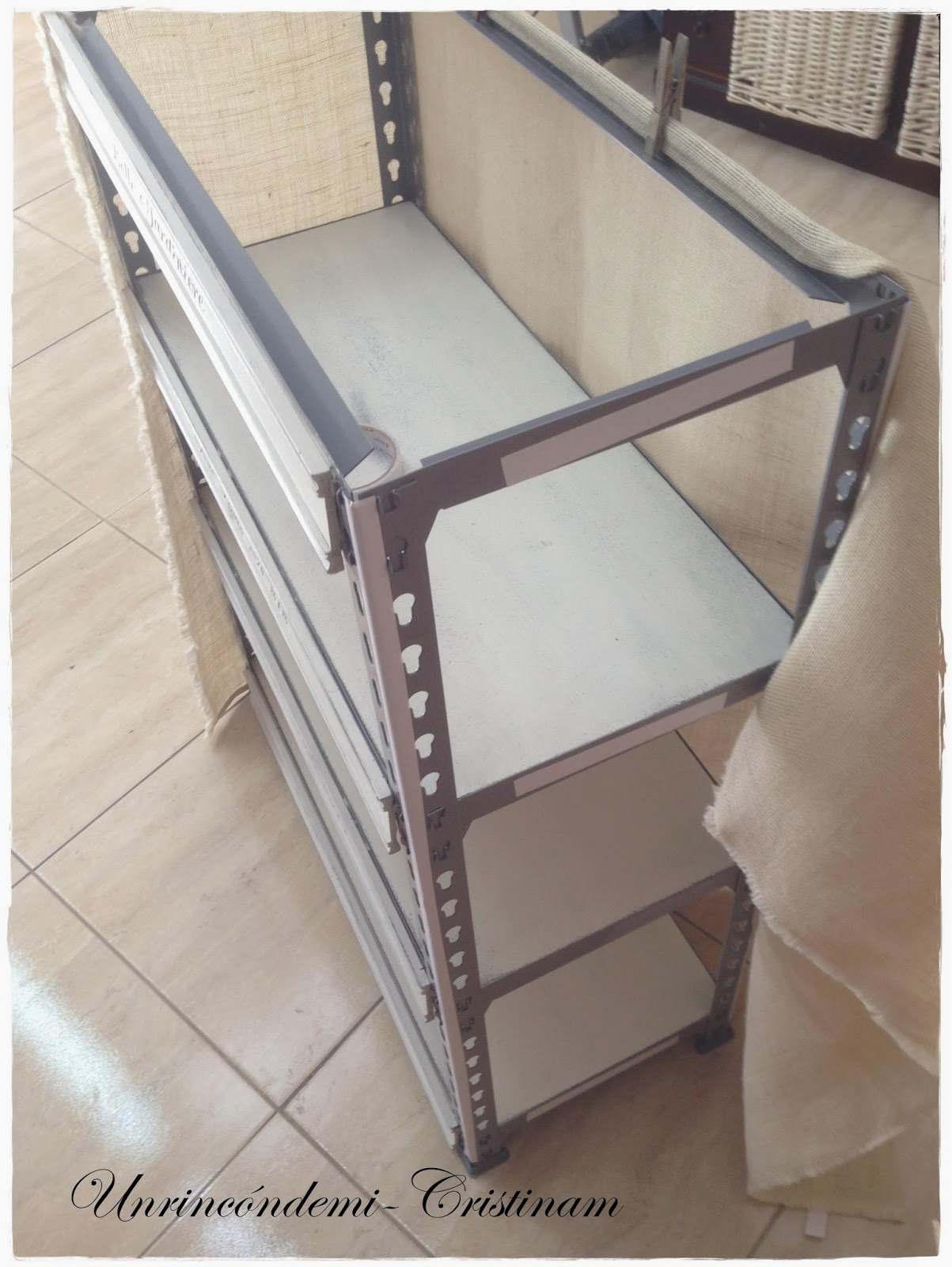 Un rincón de mi: Paso a paso como transformar una estantería metálica