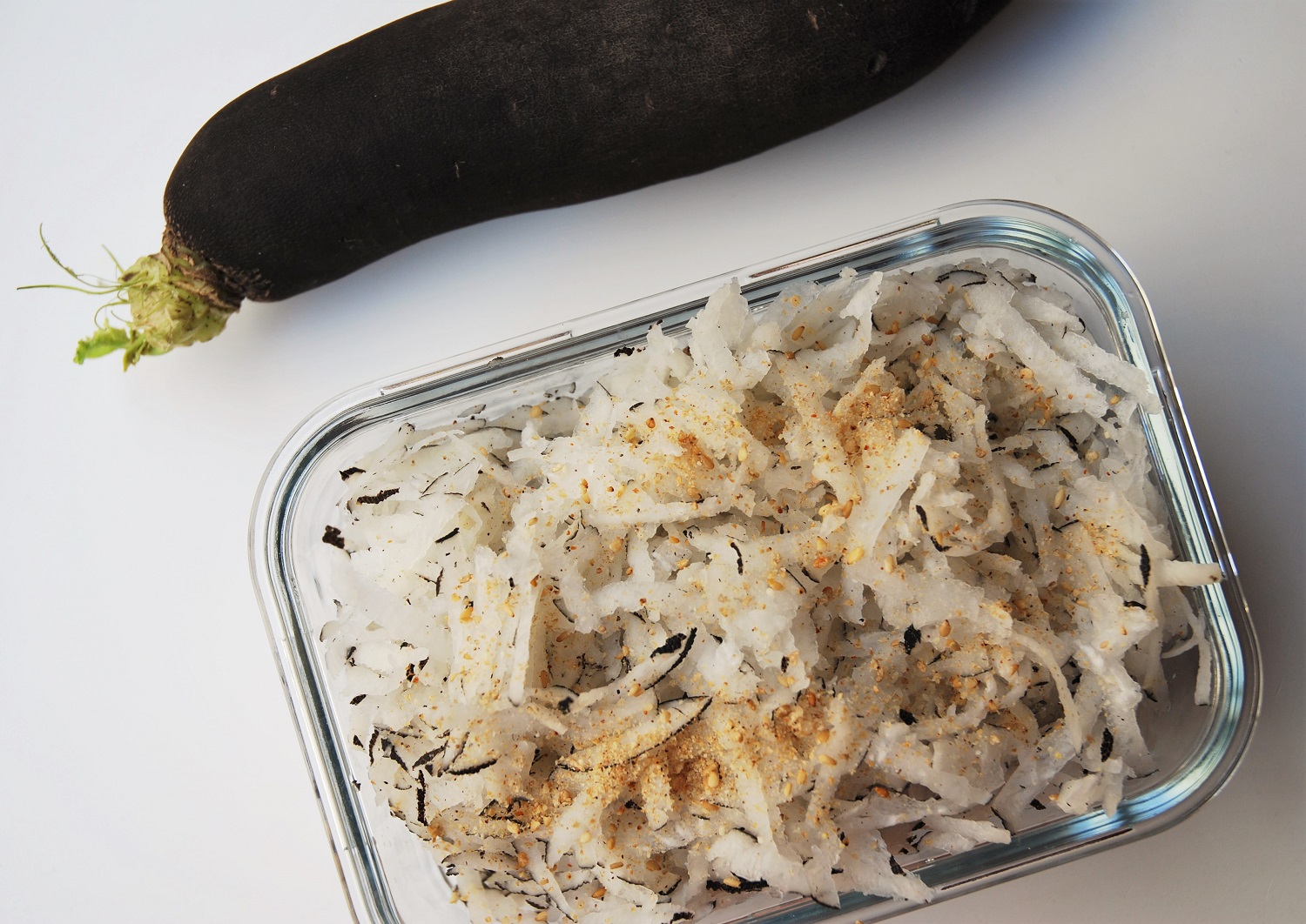 Salade de radis noir au sésame