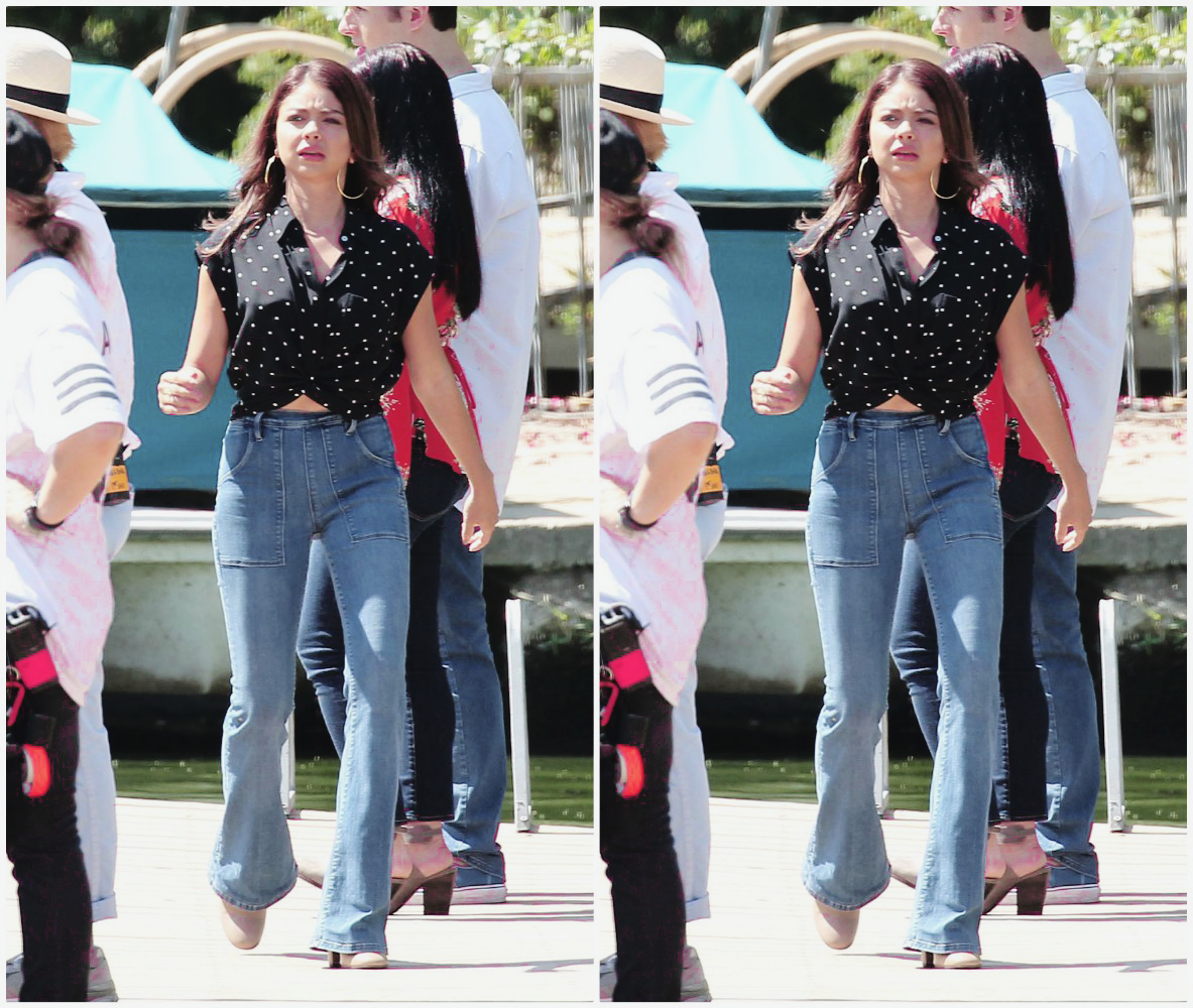 Sarah Hyland On the Halloween set of Modern Family filmed at a lake in LA September 7, 2017