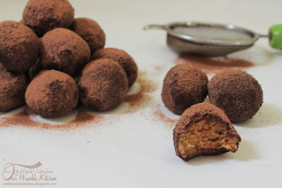 ( 5 ingredients Truffles ) Biscuit ,Peanut Butter & Chocolate Truffles Recipe || وصفة كرات زبدة الفول السوداني والشوكولاتة 
