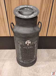 lechera pintada a mano