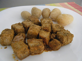  ATÚN EN ADOBO 