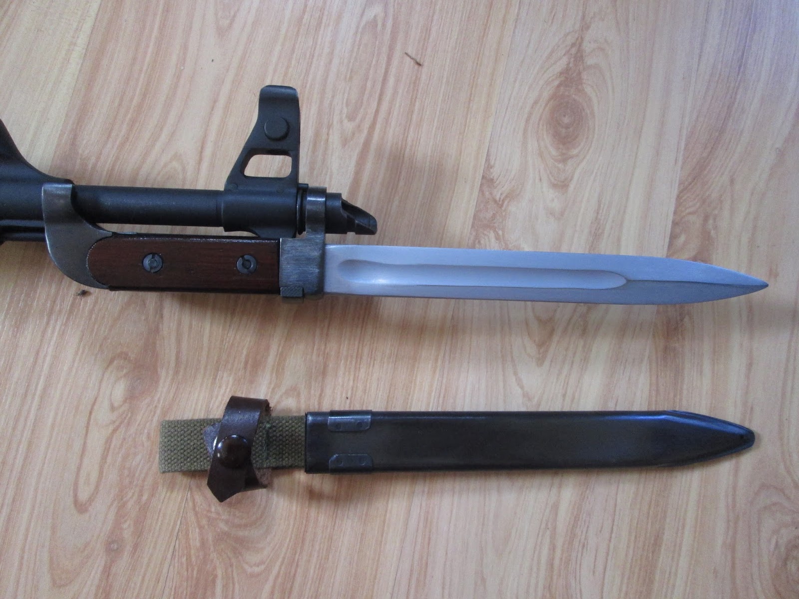 the-chinese-ak-47-blog-chinese-ak-47-bayonets-type-1-and-type-ii
