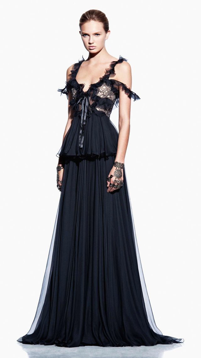 Spikes and Diamonds: Alexander McQueen SS12 takes Dark Glam to a New Level